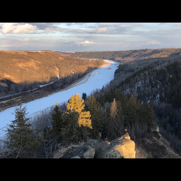 Meet your Posher, Kyleen - Picture 2 of 2